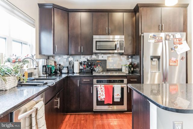 4560 LONGFELLOW ST, Hyattsville, MD 20781