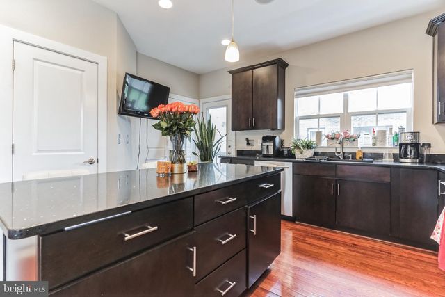 4560 LONGFELLOW ST, Hyattsville, MD 20781
