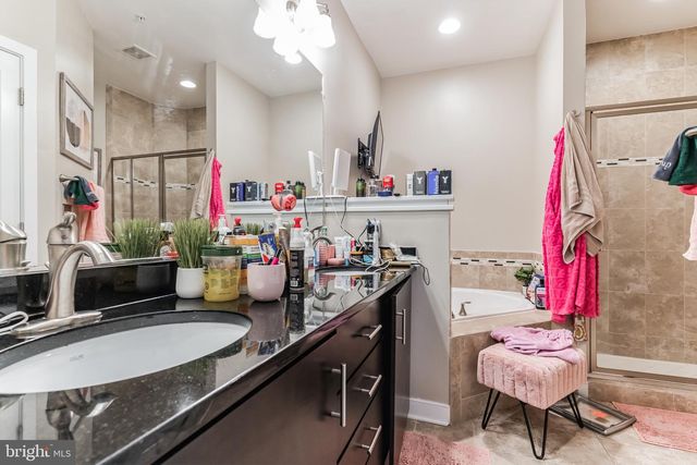 4560 LONGFELLOW ST, Hyattsville, MD 20781