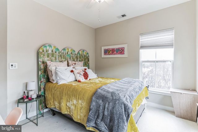 4560 LONGFELLOW ST, Hyattsville, MD 20781