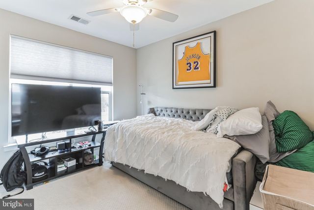 4560 LONGFELLOW ST, Hyattsville, MD 20781