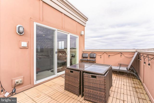 4560 LONGFELLOW ST, Hyattsville, MD 20781