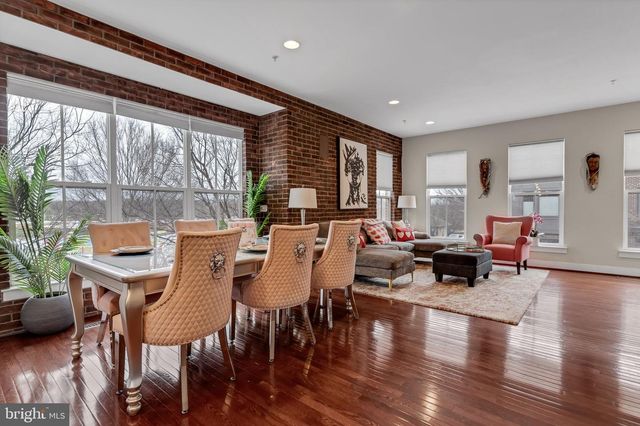4560 LONGFELLOW ST, Hyattsville, MD 20781