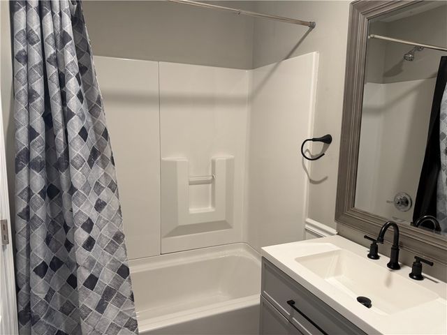 36 Shannon Street, Bath, NY 14810