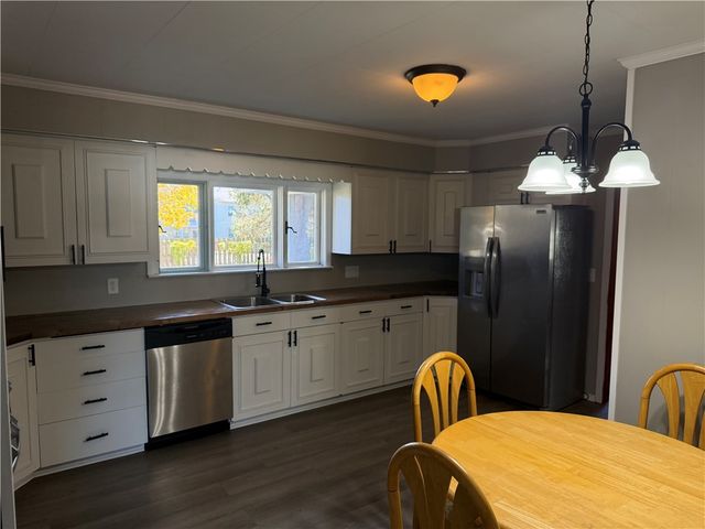 36 Shannon Street, Bath, NY 14810