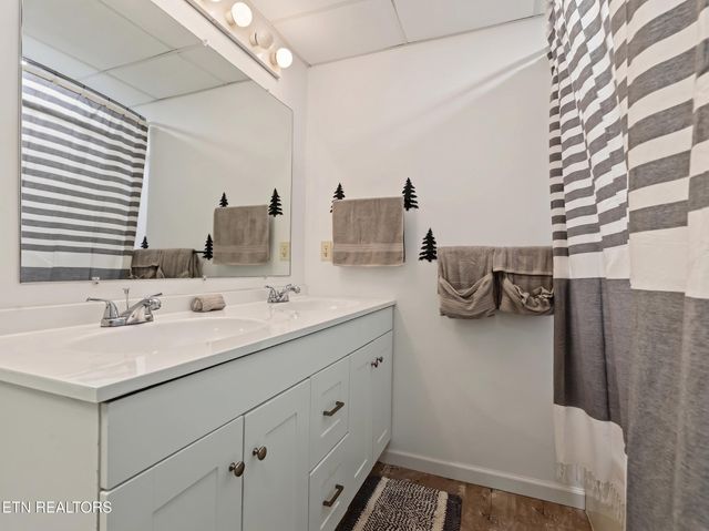 1001 Old Laurel Lane, Sevierville, TN 37876