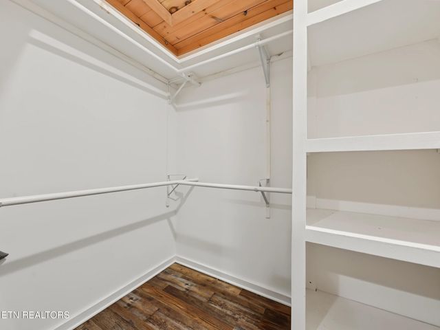 1001 Old Laurel Lane, Sevierville, TN 37876