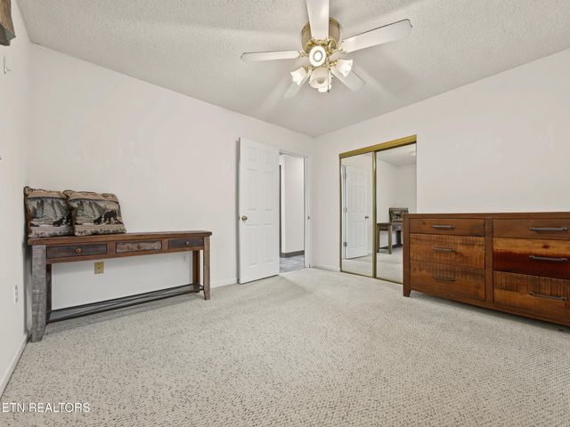1001 Old Laurel Lane, Sevierville, TN 37876