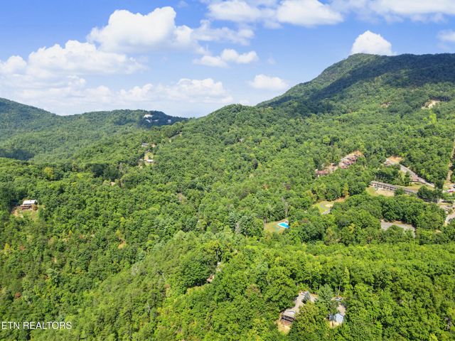 1001 Old Laurel Lane, Sevierville, TN 37876