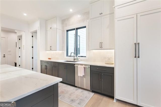 4211 Blackland Drive, Marietta, GA 30067