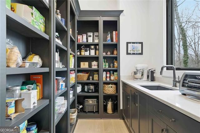 4211 Blackland Drive, Marietta, GA 30067