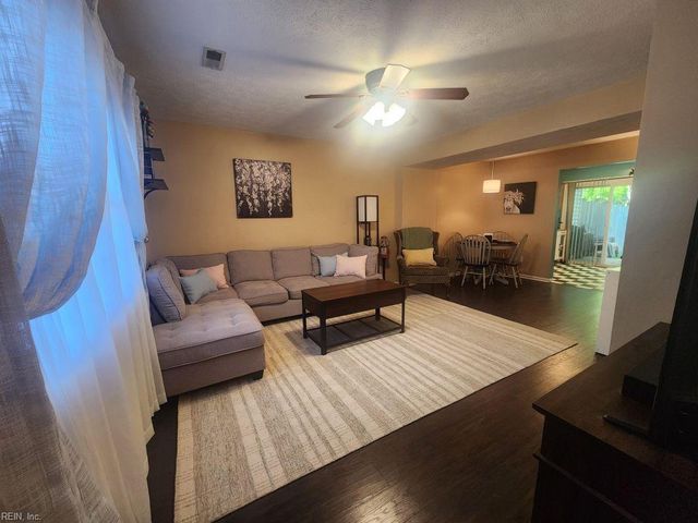 42 Otsego DR, Newport News, VA 23602