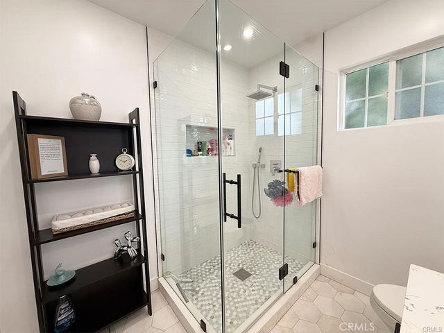 555 Hickory Lane, Pasadena, CA 91103