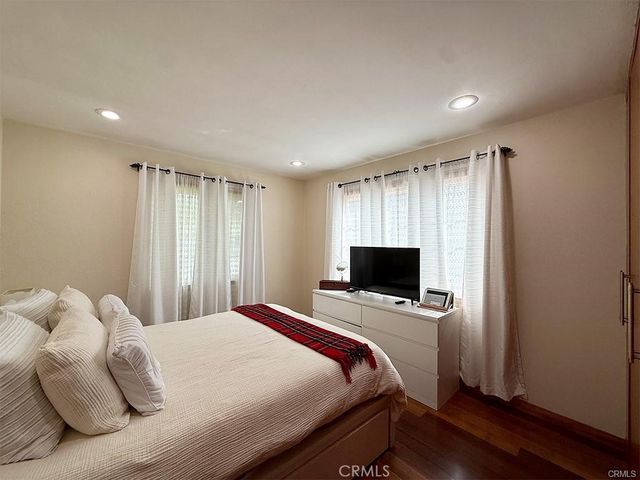 555 Hickory Lane, Pasadena, CA 91103