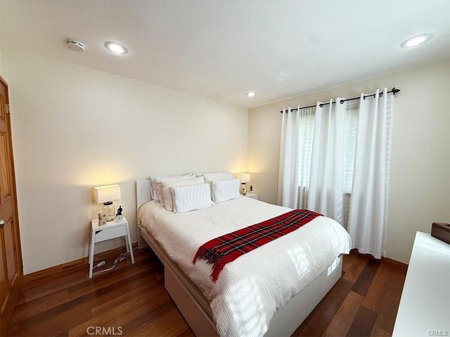555 Hickory Lane, Pasadena, CA 91103