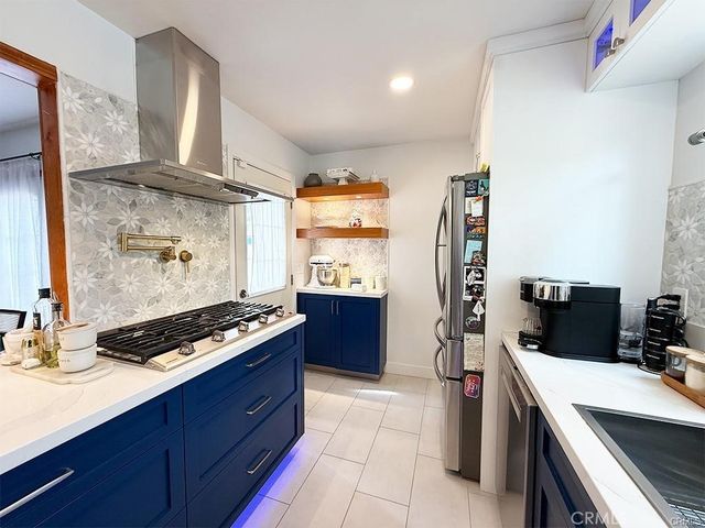 555 Hickory Lane, Pasadena, CA 91103