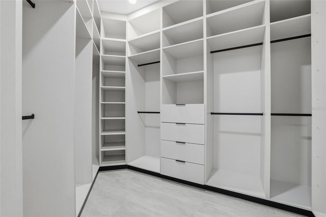 6802 E CREEK DRIVE, Tampa, FL 33615