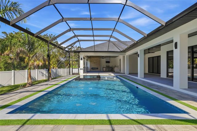 6802 E CREEK DRIVE, Tampa, FL 33615