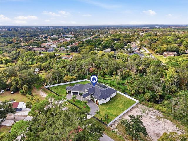 6802 E CREEK DRIVE, Tampa, FL 33615