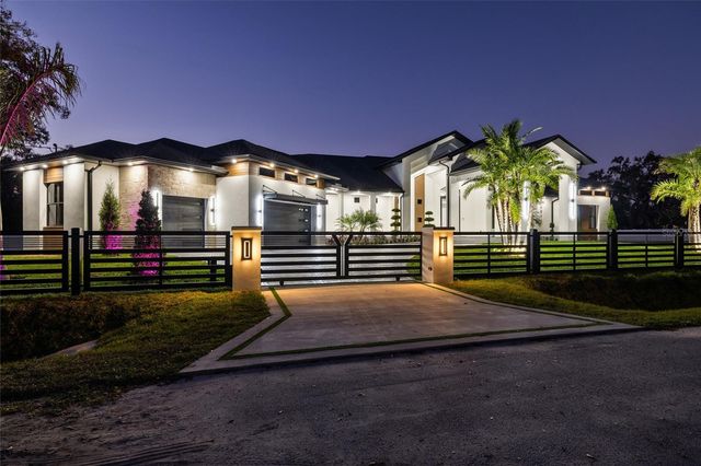 6802 E CREEK DRIVE, Tampa, FL 33615