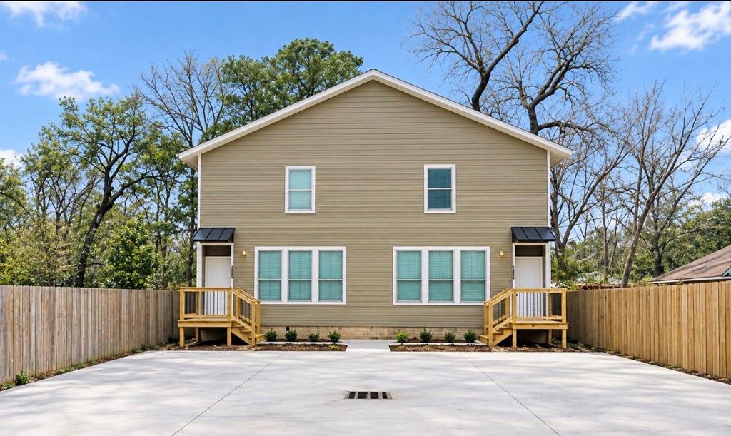 4622 Haywood Street B, Houston, TX 77093