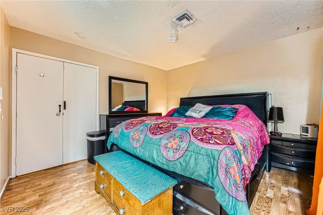 4322 East Viking Road, Las Vegas, NV 89121