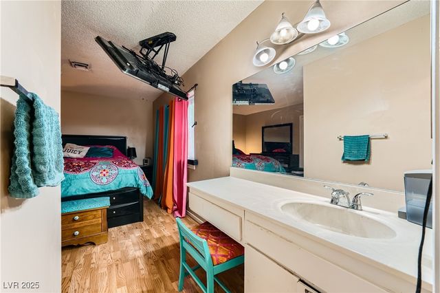 4322 East Viking Road, Las Vegas, NV 89121