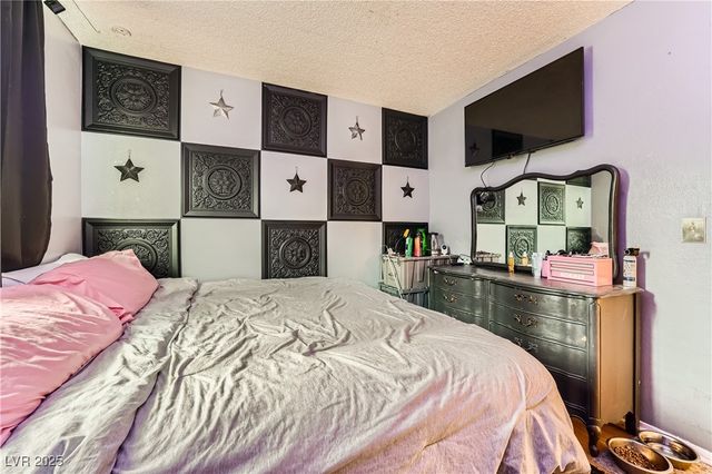 4322 East Viking Road, Las Vegas, NV 89121