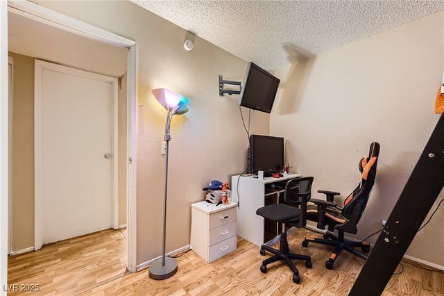 4322 East Viking Road, Las Vegas, NV 89121