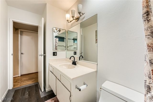 4322 East Viking Road, Las Vegas, NV 89121