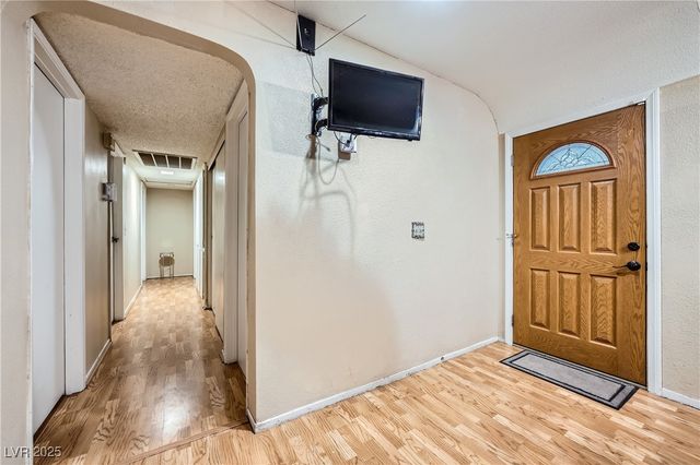 4322 East Viking Road, Las Vegas, NV 89121