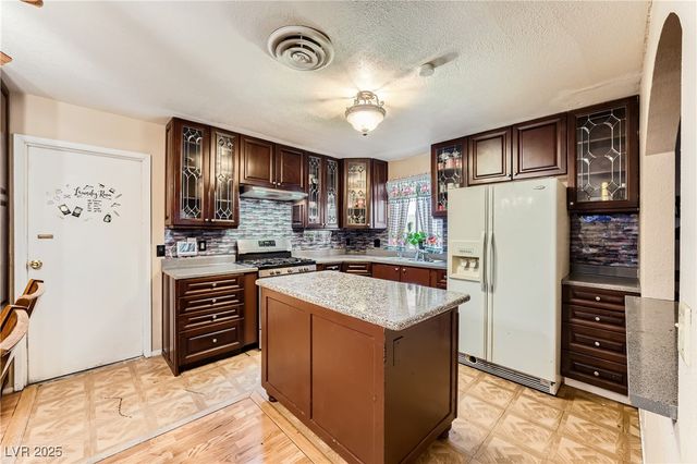 4322 East Viking Road, Las Vegas, NV 89121