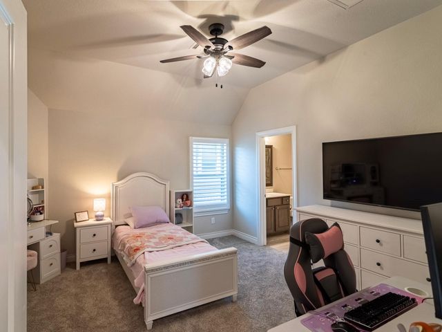 17429 Orchid Falls Lane, Conroe, TX 77302