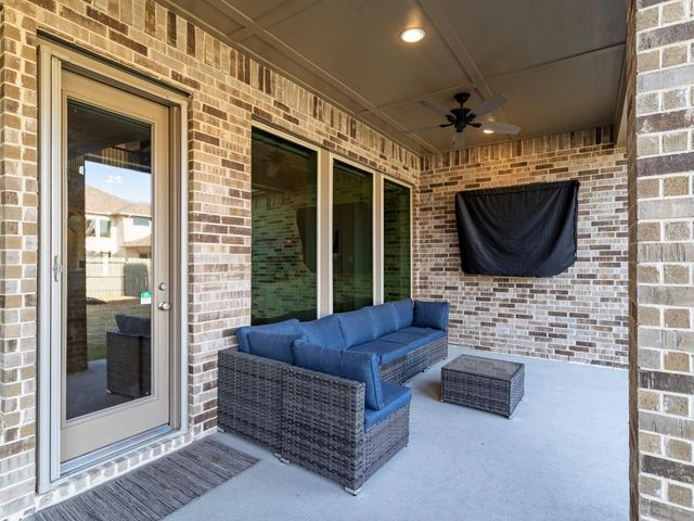 17429 Orchid Falls Lane, Conroe, TX 77302