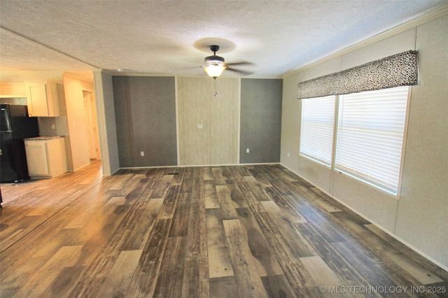 21098 S 495 Road, Tahlequah, OK 74464