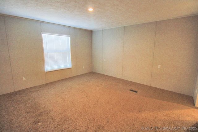 21098 S 495 Road, Tahlequah, OK 74464