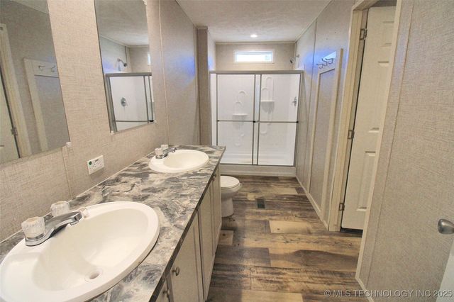 21098 S 495 Road, Tahlequah, OK 74464