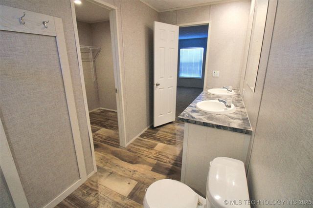 21098 S 495 Road, Tahlequah, OK 74464