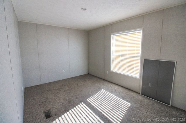 21098 S 495 Road, Tahlequah, OK 74464