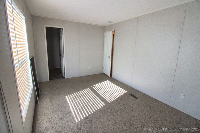 21098 S 495 Road, Tahlequah, OK 74464