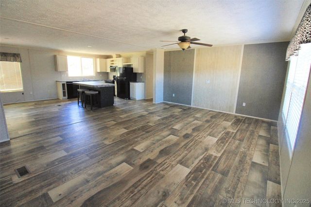 21098 S 495 Road, Tahlequah, OK 74464