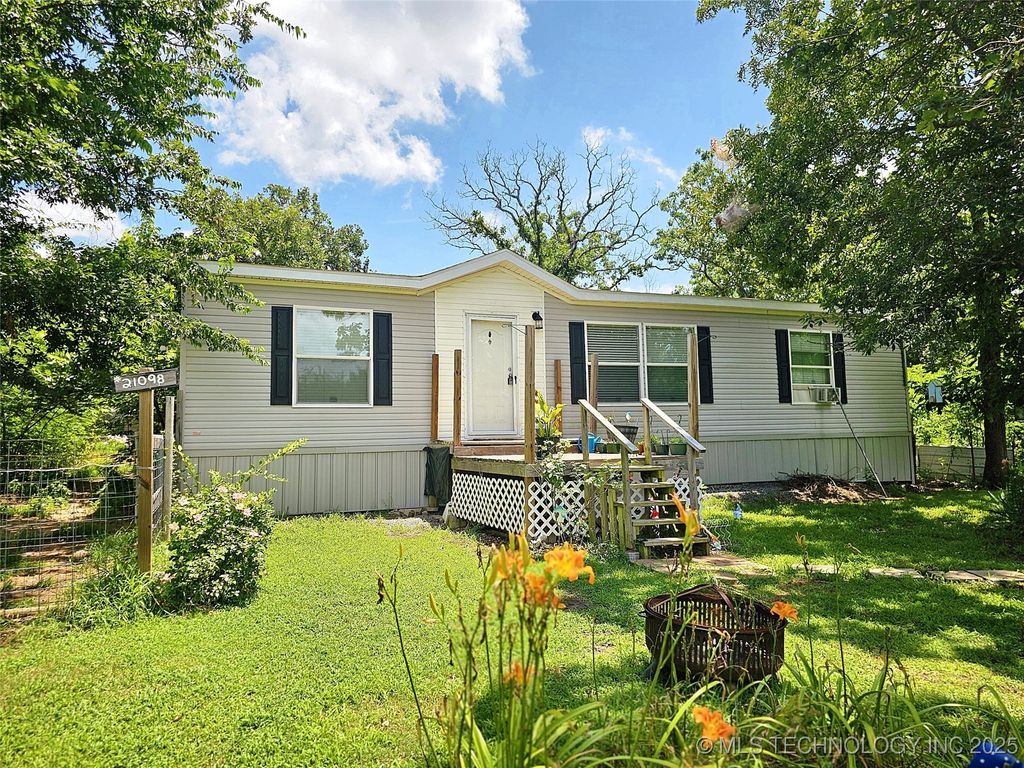 21098 S 495 Road, Tahlequah, OK 74464