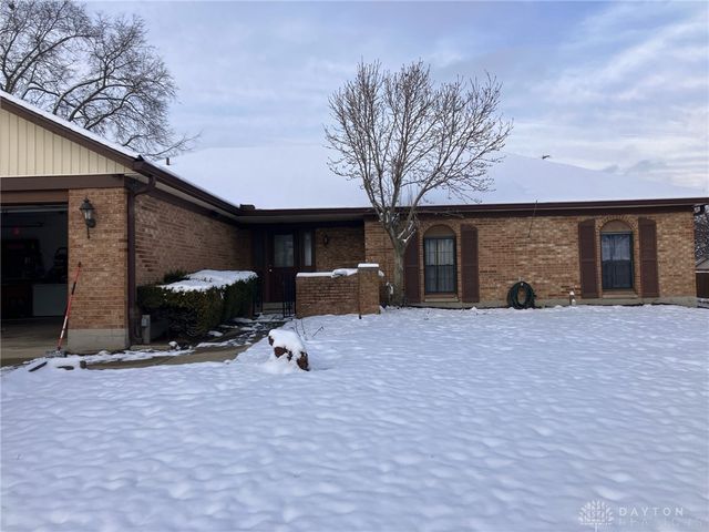 2117 Robinhood Drive, Miamisburg, OH 45342