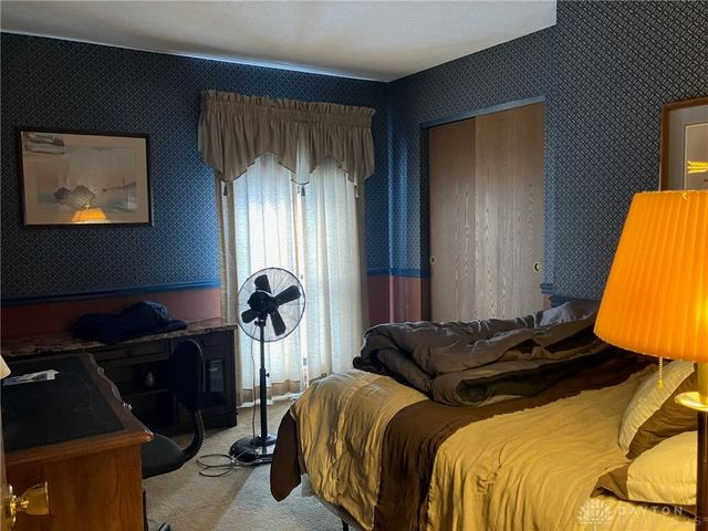 2117 Robinhood Drive, Miamisburg, OH 45342