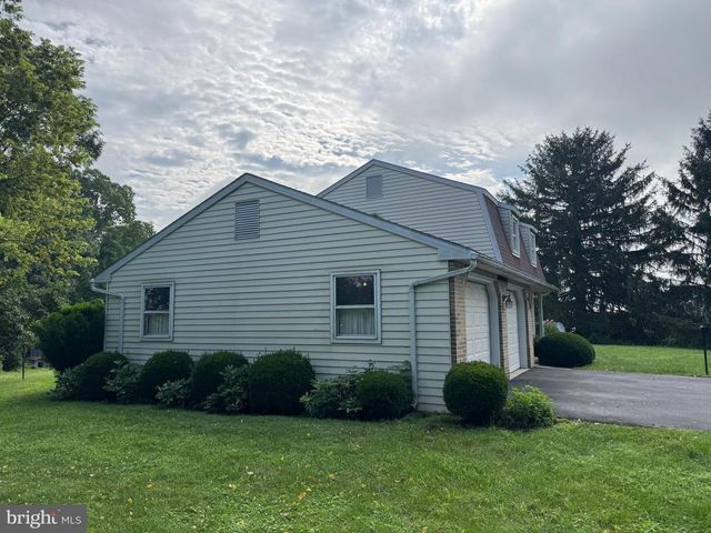45 BLOSERVILLE RD, Carlisle, PA 17015