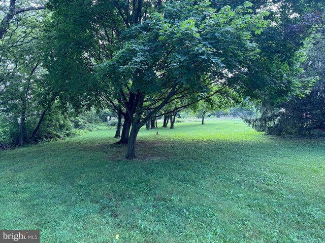45 BLOSERVILLE RD, Carlisle, PA 17015