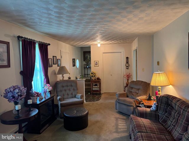 45 BLOSERVILLE RD, Carlisle, PA 17015