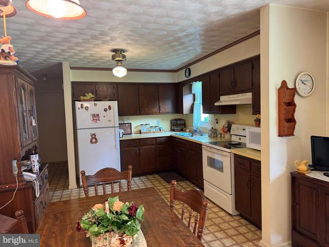 45 BLOSERVILLE RD, Carlisle, PA 17015