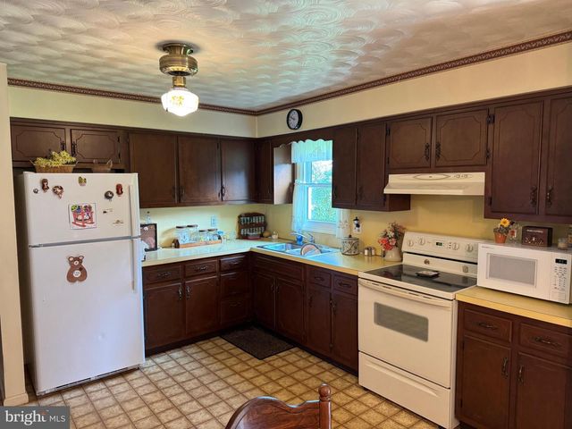 45 BLOSERVILLE RD, Carlisle, PA 17015