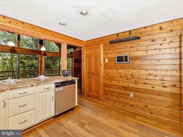 6838 MOUNTAIN CHURCH RD, Middletown, MD 21769